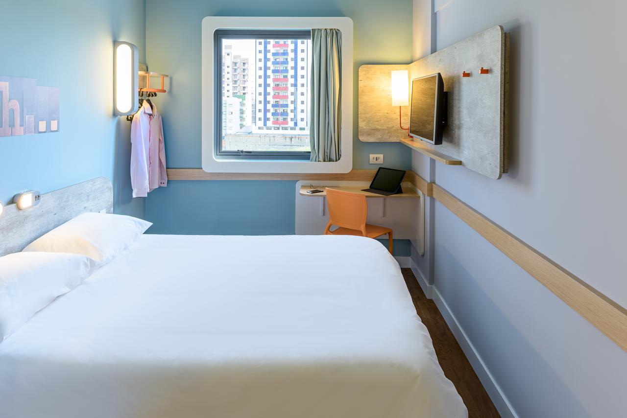 Ibis Budget ソロカーバ エクステリア 写真